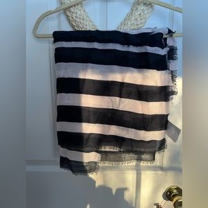 Old Navy scarf/wrap new without tags